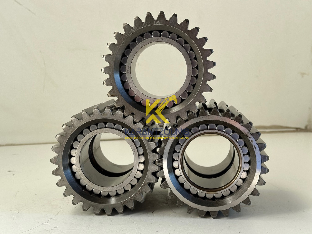 Liebherr Planetenrad ID-Nr.9443004 - ID-Nr.944300403. FAT400-FAT400/018-FAT400P018-FAT400P063-FAT400P073-FAT400P092. R934 IND,R906,R914,R916,R922,R924,R932,R934,R936,R942,R944. #944300503.18.12# - Ajomoottori - Telakaivukone: kuva Liebherr Planetenrad ID-Nr.9443004 - ID-Nr.944300403. FAT400-FAT400/018-FAT400P018-FAT400P063-FAT400P073-FAT400P092. R934 IND,R906,R914,R916,R922,R924,R932,R934,R936,R942,R944. #944300503.18.12# - Ajomoottori - Telakaivukone Liebherr Planetenrad ID-Nr.9443004 - ID-Nr.944300403. FAT400-FAT400/018-FAT400P018-FAT400P063-FAT400P073-FAT400P092. R934 IND,R906,R914,R916,R922,R924,R932,R934,R936,R942,R944. #944300503.18.12# - Ajomoottori - Telakaivukone: kuva Liebherr Planetenrad ID-Nr.9443004 - ID-Nr.944300403. FAT400-FAT400/018-FAT400P018-FAT400P063-FAT400P073-FAT400P092. R934 IND,R906,R914,R916,R922,R924,R932,R934,R936,R942,R944. #944300503.18.12# - Ajomoottori - Telakaivukone