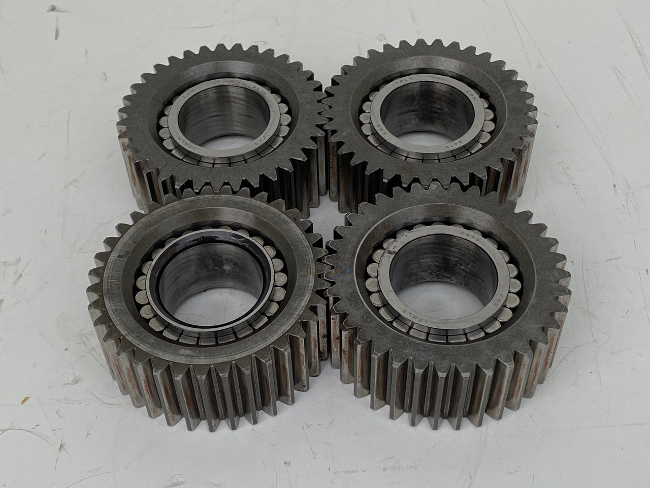 Liebherr Planetenrad mit Zylinderrollenlager ID-Nr.9443048 - ID-Nr.944304803 - ID-Nr.90209439 - ID-Nr.761003303- ID-Nr.10191884.  #PL25.11# - Kääntömoottori - Telakaivukone: kuva  Liebherr Planetenrad mit Zylinderrollenlager ID-Nr.9443048 - ID-Nr.944304803 - ID-Nr.90209439 - ID-Nr.761003303- ID-Nr.10191884.  #PL25.11# - Kääntömoottori - Telakaivukone Liebherr Planetenrad mit Zylinderrollenlager ID-Nr.9443048 - ID-Nr.944304803 - ID-Nr.90209439 - ID-Nr.761003303- ID-Nr.10191884.  #PL25.11# - Kääntömoottori - Telakaivukone: kuva  Liebherr Planetenrad mit Zylinderrollenlager ID-Nr.9443048 - ID-Nr.944304803 - ID-Nr.90209439 - ID-Nr.761003303- ID-Nr.10191884.  #PL25.11# - Kääntömoottori - Telakaivukone