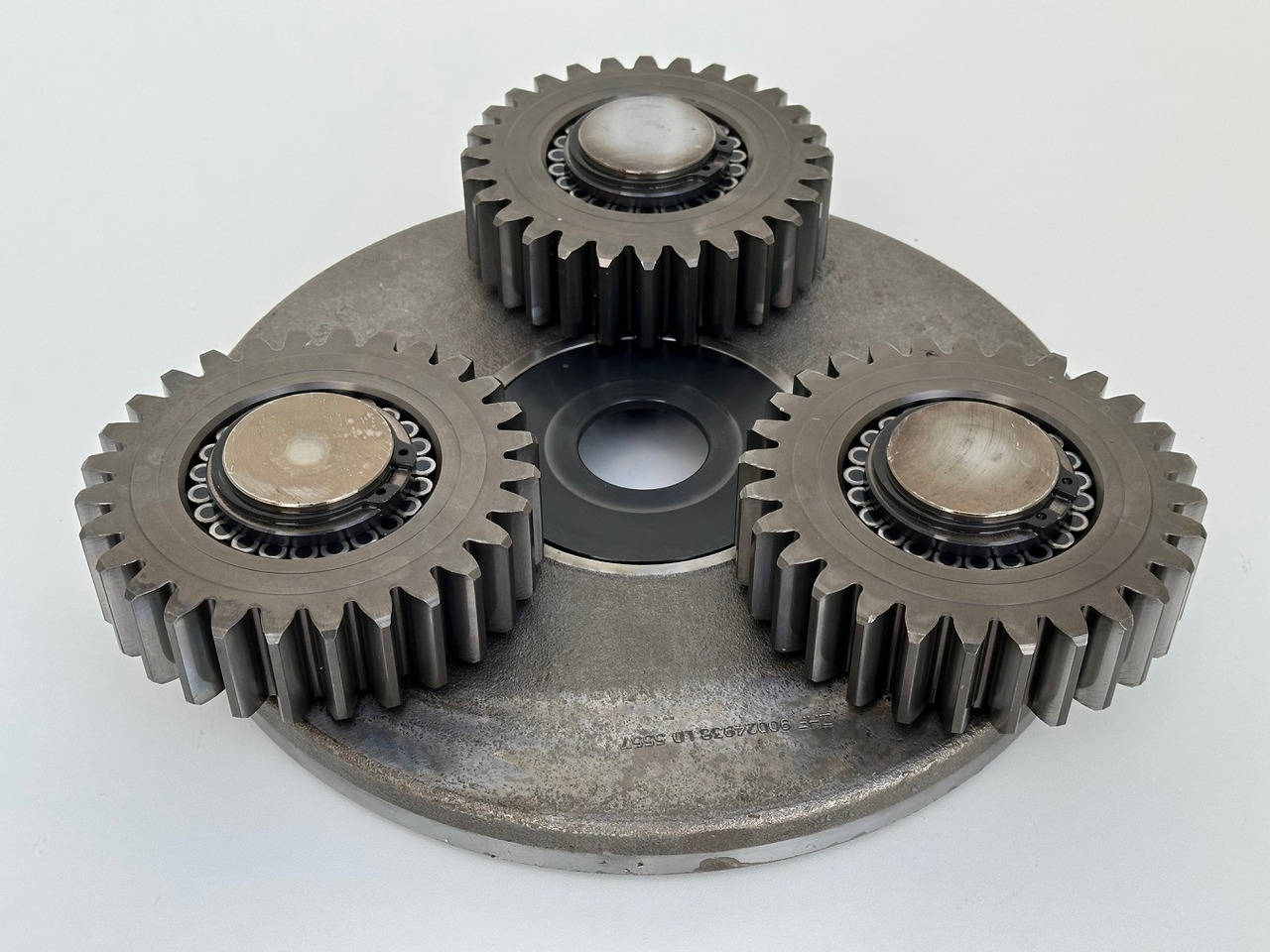 Liebherr Planetenträger ID-Nr.90024938 mit Planetenräder ID-Nr.90024939. FAT400P112 -FAT400P130 - FAT400P139. LO1936,LOS926,R926,R928,R930,R934,R936,R940,R944,R946,R950 T. #PLA.938.PLA.939# - Ajomoottori - Rakennuskoneet: kuva Liebherr Planetenträger ID-Nr.90024938 mit Planetenräder ID-Nr.90024939. FAT400P112 -FAT400P130 - FAT400P139. LO1936,LOS926,R926,R928,R930,R934,R936,R940,R944,R946,R950 T. #PLA.938.PLA.939# - Ajomoottori - Rakennuskoneet Liebherr Planetenträger ID-Nr.90024938 mit Planetenräder ID-Nr.90024939. FAT400P112 -FAT400P130 - FAT400P139. LO1936,LOS926,R926,R928,R930,R934,R936,R940,R944,R946,R950 T. #PLA.938.PLA.939# - Ajomoottori - Rakennuskoneet: kuva Liebherr Planetenträger ID-Nr.90024938 mit Planetenräder ID-Nr.90024939. FAT400P112 -FAT400P130 - FAT400P139. LO1936,LOS926,R926,R928,R930,R934,R936,R940,R944,R946,R950 T. #PLA.938.PLA.939# - Ajomoottori - Rakennuskoneet