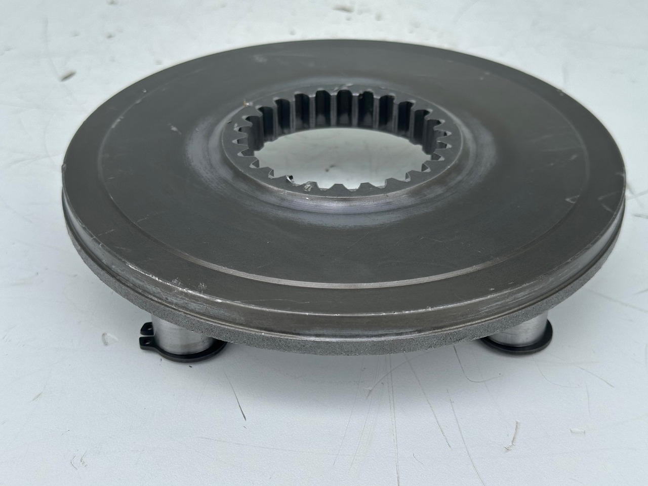 Liebherr Planetenträger ID-Nr.90214403. SAT275A290. R922 LC-1486. R924 LC-1487. #90214403.HO.925# - Kääntömoottori - Rakennuskoneet: kuva Liebherr Planetenträger ID-Nr.90214403. SAT275A290. R922 LC-1486. R924 LC-1487. #90214403.HO.925# - Kääntömoottori - Rakennuskoneet Liebherr Planetenträger ID-Nr.90214403. SAT275A290. R922 LC-1486. R924 LC-1487. #90214403.HO.925# - Kääntömoottori - Rakennuskoneet: kuva Liebherr Planetenträger ID-Nr.90214403. SAT275A290. R922 LC-1486. R924 LC-1487. #90214403.HO.925# - Kääntömoottori - Rakennuskoneet