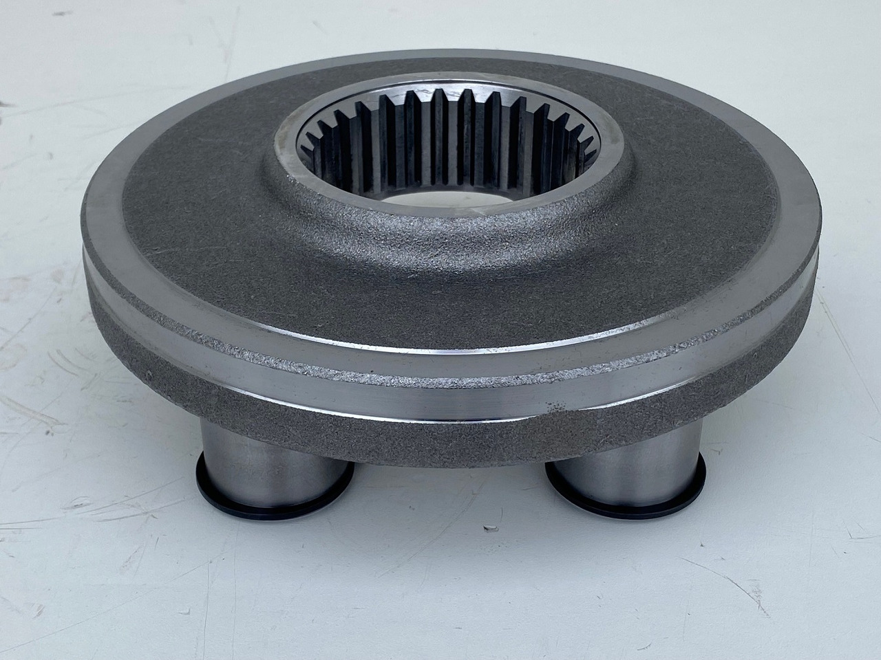 Telaston osat - Rakennuskoneet Liebherr Planetenträger ID-Nr.944306303 - ID-Nr.9443063.  A924, A934, LH30, LH35.  #PLANT785#: kuva Telaston osat - Rakennuskoneet Liebherr Planetenträger ID-Nr.944306303 - ID-Nr.9443063.  A924, A934, LH30, LH35.  #PLANT785#