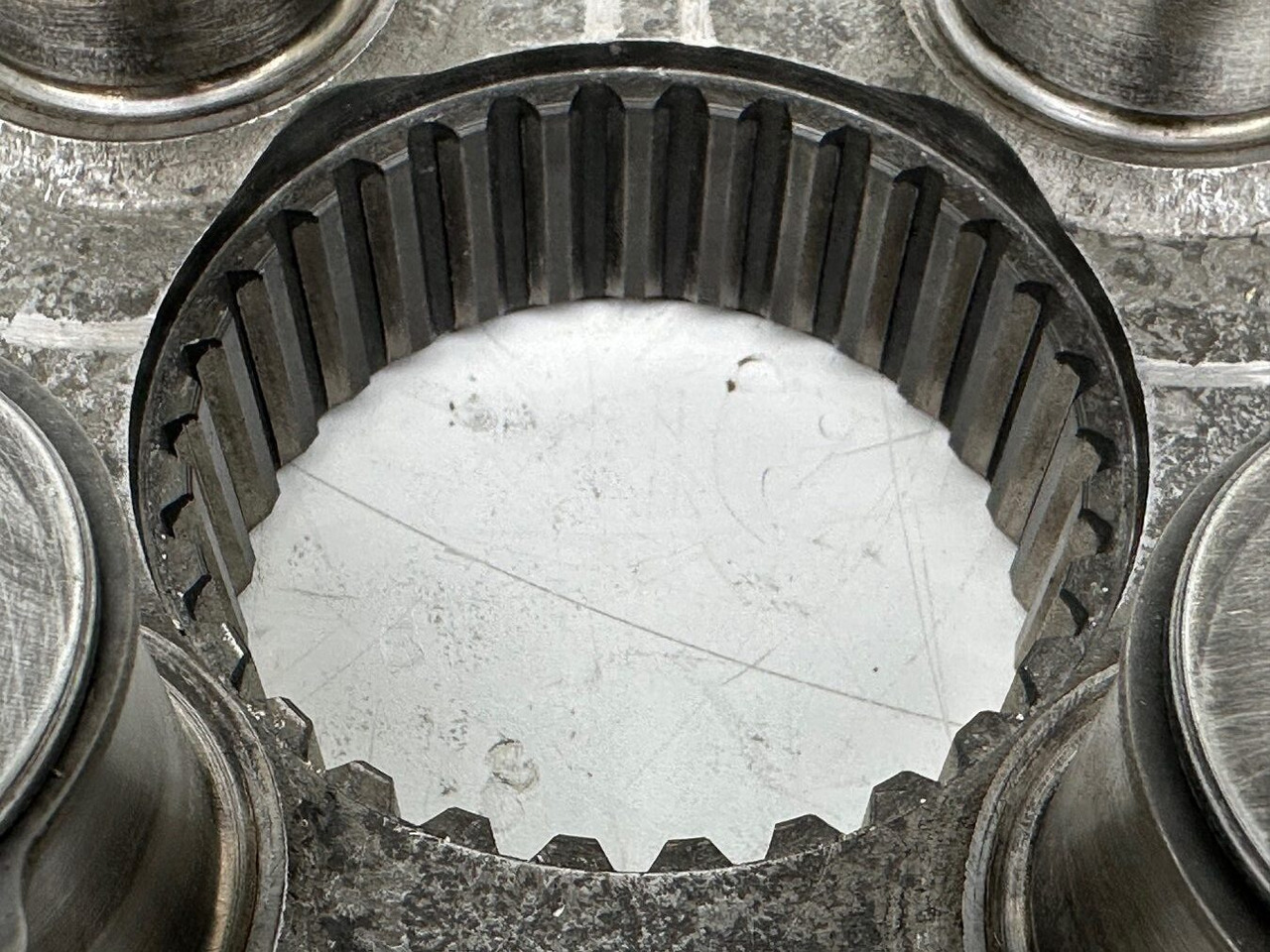 Liebherr Planetenträger ID-Nr.944306303 - ID-Nr.9443063.  A924, A934, LH30, LH35, R906, R916, R922, R924, R926, R932, R934, R944.  #944306303.E5.058# - Kääntömoottori - Rakennuskoneet: kuva  Liebherr Planetenträger ID-Nr.944306303 - ID-Nr.9443063.  A924, A934, LH30, LH35, R906, R916, R922, R924, R926, R932, R934, R944.  #944306303.E5.058# - Kääntömoottori - Rakennuskoneet Liebherr Planetenträger ID-Nr.944306303 - ID-Nr.9443063.  A924, A934, LH30, LH35, R906, R916, R922, R924, R926, R932, R934, R944.  #944306303.E5.058# - Kääntömoottori - Rakennuskoneet: kuva  Liebherr Planetenträger ID-Nr.944306303 - ID-Nr.9443063.  A924, A934, LH30, LH35, R906, R916, R922, R924, R926, R932, R934, R944.  #944306303.E5.058# - Kääntömoottori - Rakennuskoneet