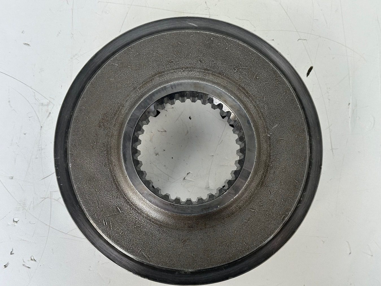 Liebherr Planetenträger ID-Nr.944306303 - ID-Nr.9443063. A924, A934, LH30, LH35, R906, R916, R922, R924, R926, R932, R934, R944. #k9079# - Vaihdelaatikko - Rakennuskoneet: kuva Liebherr Planetenträger ID-Nr.944306303 - ID-Nr.9443063. A924, A934, LH30, LH35, R906, R916, R922, R924, R926, R932, R934, R944. #k9079# - Vaihdelaatikko - Rakennuskoneet Liebherr Planetenträger ID-Nr.944306303 - ID-Nr.9443063. A924, A934, LH30, LH35, R906, R916, R922, R924, R926, R932, R934, R944. #k9079# - Vaihdelaatikko - Rakennuskoneet: kuva Liebherr Planetenträger ID-Nr.944306303 - ID-Nr.9443063. A924, A934, LH30, LH35, R906, R916, R922, R924, R926, R932, R934, R944. #k9079# - Vaihdelaatikko - Rakennuskoneet