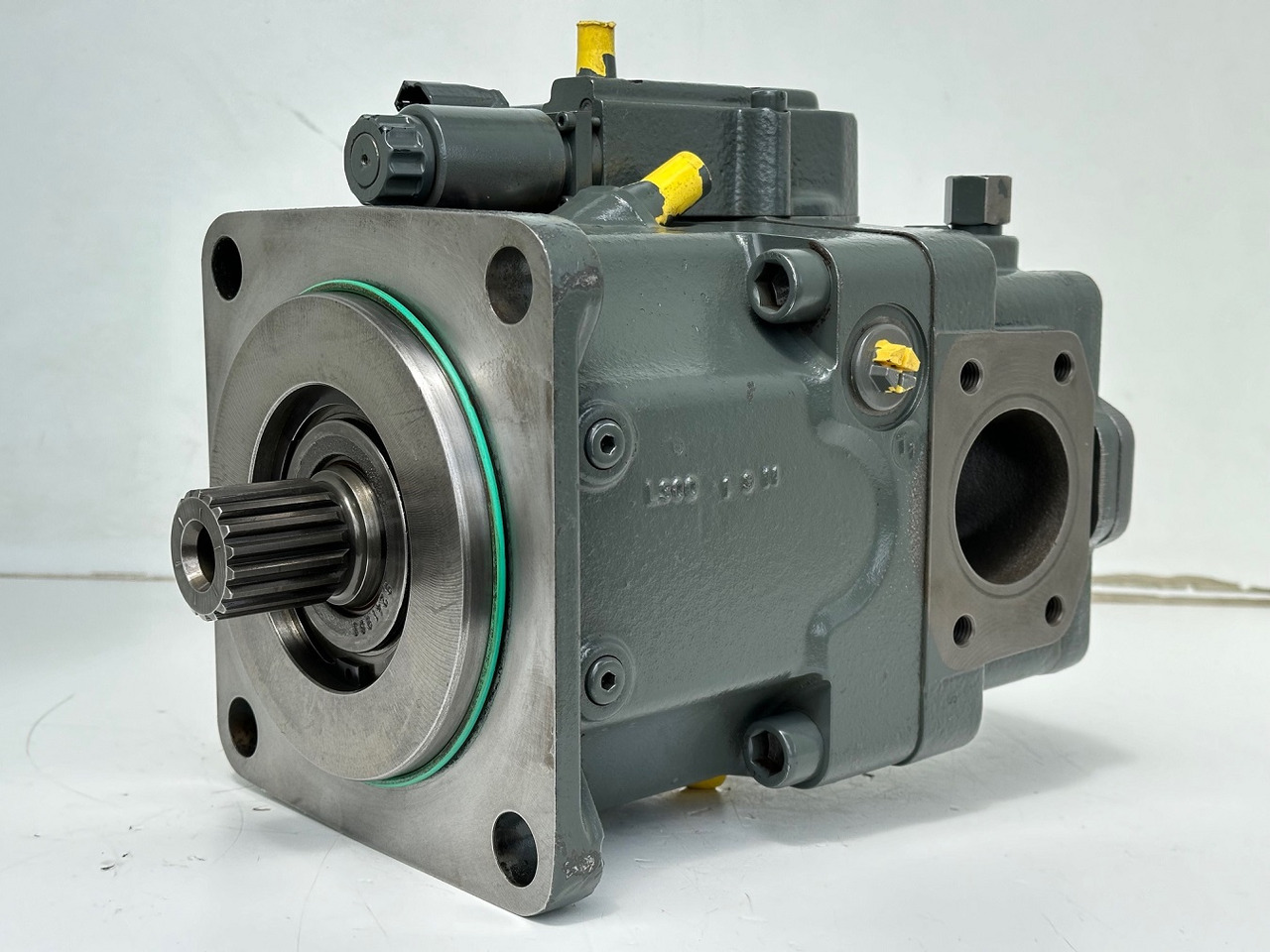 Liebherr Verstellpumpe Typ:A11VO75EP. ID-Nr.10412657. LH120C, LH120CG, LH120ET, LH120M, LH150C, LH150M. #10412657.26526937# - Hydraulipumppu - Pyöräalustainen kaivinkone: kuva Liebherr Verstellpumpe Typ:A11VO75EP. ID-Nr.10412657. LH120C, LH120CG, LH120ET, LH120M, LH150C, LH150M. #10412657.26526937# - Hydraulipumppu - Pyöräalustainen kaivinkone Liebherr Verstellpumpe Typ:A11VO75EP. ID-Nr.10412657. LH120C, LH120CG, LH120ET, LH120M, LH150C, LH150M. #10412657.26526937# - Hydraulipumppu - Pyöräalustainen kaivinkone: kuva Liebherr Verstellpumpe Typ:A11VO75EP. ID-Nr.10412657. LH120C, LH120CG, LH120ET, LH120M, LH150C, LH150M. #10412657.26526937# - Hydraulipumppu - Pyöräalustainen kaivinkone