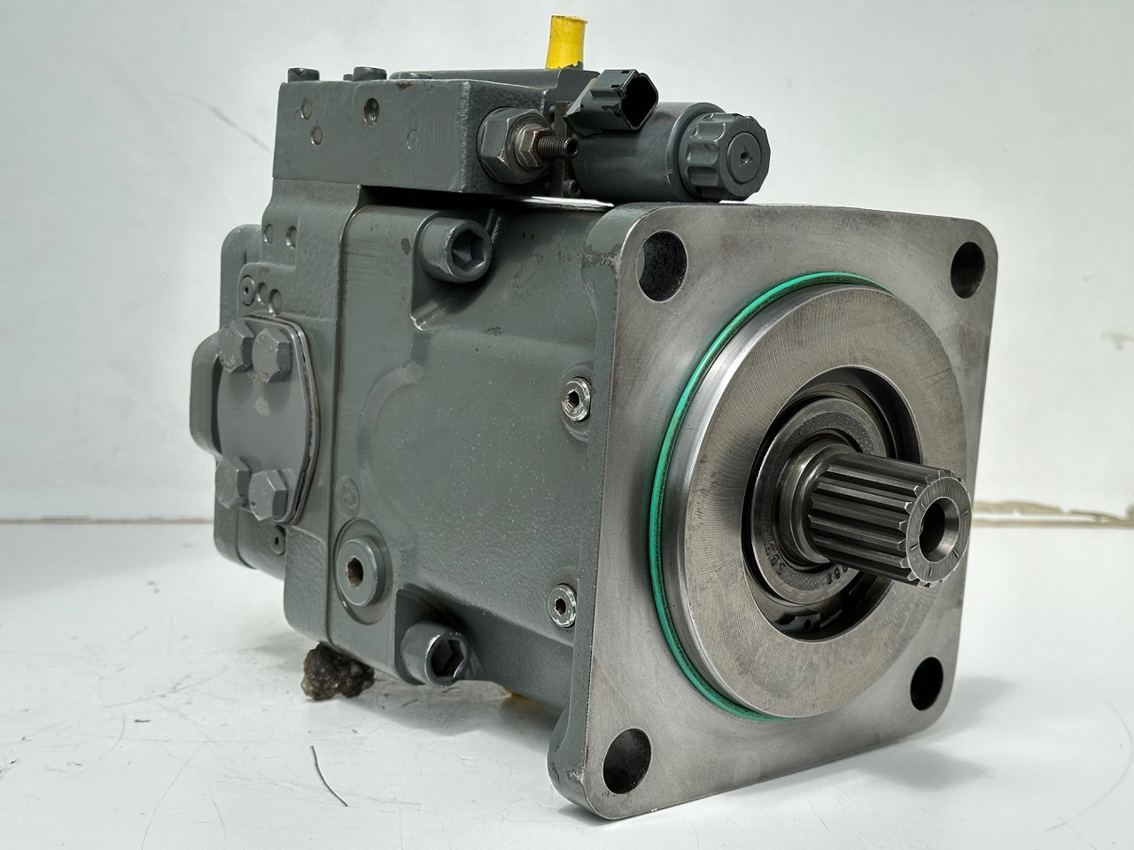 Liebherr Verstellpumpe Typ:A11VO75EP. ID-Nr.10412657. LH120C, LH120CG, LH120ET, LH120M, LH150C, LH150M. #10412657.26526937# - Hydraulipumppu - Pyöräalustainen kaivinkone: kuva Liebherr Verstellpumpe Typ:A11VO75EP. ID-Nr.10412657. LH120C, LH120CG, LH120ET, LH120M, LH150C, LH150M. #10412657.26526937# - Hydraulipumppu - Pyöräalustainen kaivinkone Liebherr Verstellpumpe Typ:A11VO75EP. ID-Nr.10412657. LH120C, LH120CG, LH120ET, LH120M, LH150C, LH150M. #10412657.26526937# - Hydraulipumppu - Pyöräalustainen kaivinkone: kuva Liebherr Verstellpumpe Typ:A11VO75EP. ID-Nr.10412657. LH120C, LH120CG, LH120ET, LH120M, LH150C, LH150M. #10412657.26526937# - Hydraulipumppu - Pyöräalustainen kaivinkone