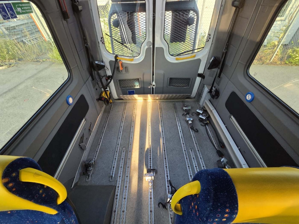 VOLKSWAGEN Crafter 50 LR // 2 units with lift - Minibussi, Pikkubussi: kuva VOLKSWAGEN Crafter 50 LR // 2 units with lift - Minibussi, Pikkubussi VOLKSWAGEN Crafter 50 LR // 2 units with lift - Minibussi, Pikkubussi: kuva VOLKSWAGEN Crafter 50 LR // 2 units with lift - Minibussi, Pikkubussi