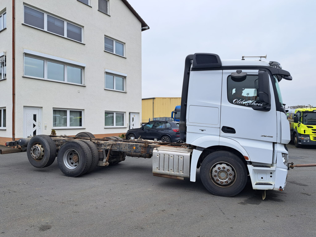 Mercedes Benz Actros 2545 L 6x2 Motorschaden(Nr. 5785) - Kuorma-auto alusta: kuva Mercedes Benz Actros 2545 L 6x2 Motorschaden(Nr. 5785) - Kuorma-auto alusta Mercedes Benz Actros 2545 L 6x2 Motorschaden(Nr. 5785) - Kuorma-auto alusta: kuva Mercedes Benz Actros 2545 L 6x2 Motorschaden(Nr. 5785) - Kuorma-auto alusta