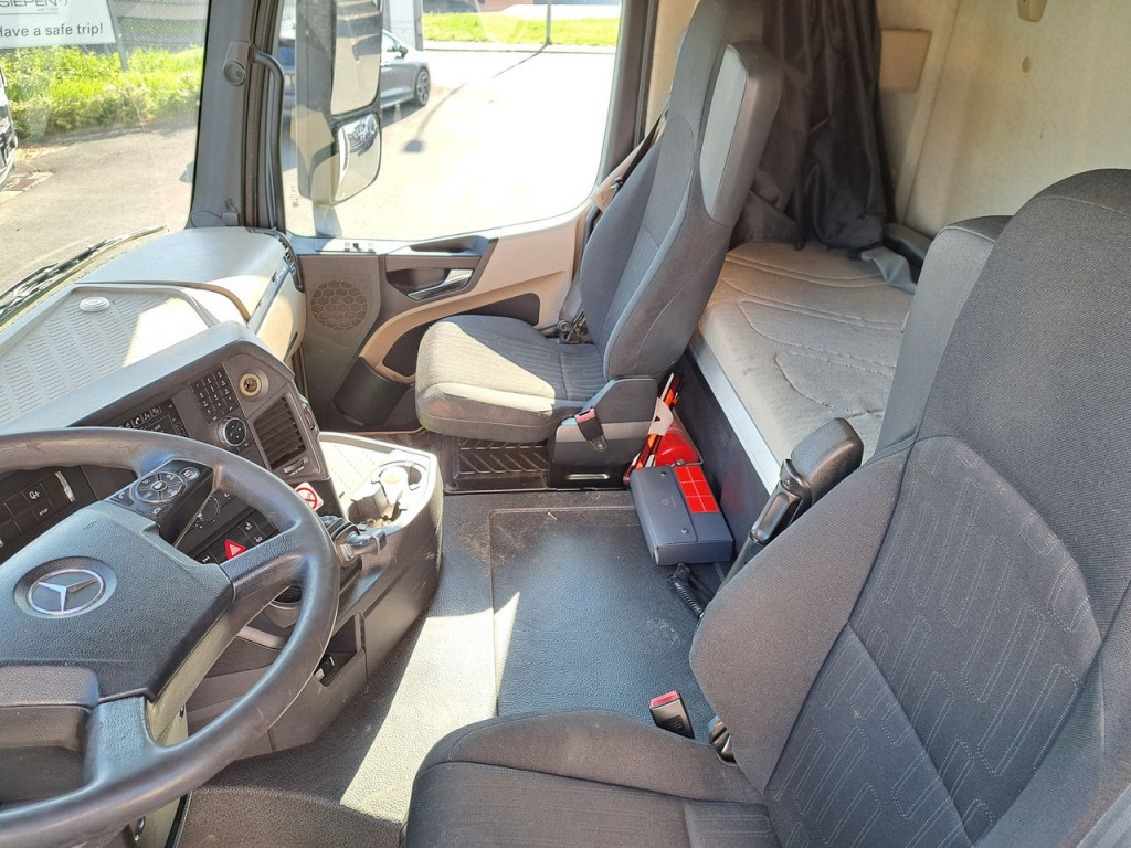 Mercedes Benz Actros 2642 Fahrgestell ohne Aufbau (Nr. 5800) - Kuorma-auto alusta: kuva Mercedes Benz Actros 2642 Fahrgestell ohne Aufbau (Nr. 5800) - Kuorma-auto alusta Mercedes Benz Actros 2642 Fahrgestell ohne Aufbau (Nr. 5800) - Kuorma-auto alusta: kuva Mercedes Benz Actros 2642 Fahrgestell ohne Aufbau (Nr. 5800) - Kuorma-auto alusta