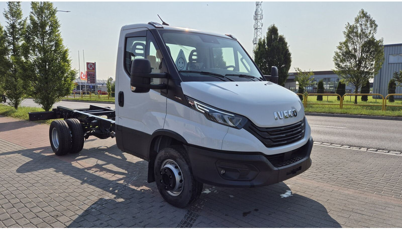 Iveco Daily 70C18 - nowe! - Kuorma-auto alusta: kuva Iveco Daily 70C18 - nowe! - Kuorma-auto alusta Iveco Daily 70C18 - nowe! - Kuorma-auto alusta: kuva Iveco Daily 70C18 - nowe! - Kuorma-auto alusta