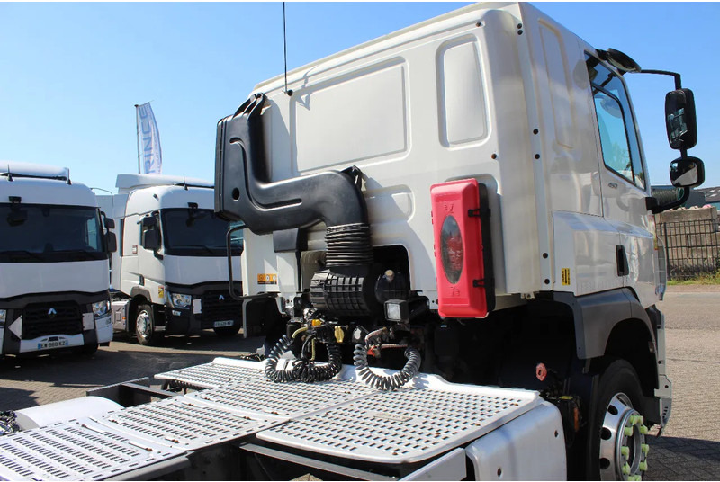 Vetopöytäauto DAF CF 450 * EURO6 * 4X2 *: kuva Vetopöytäauto DAF CF 450 * EURO6 * 4X2 *