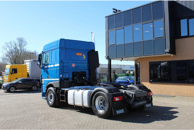 DAF XF 106.440 * EURO6 * 4X2 * ADR * - Vetopöytäauto: kuva DAF XF 106.440 * EURO6 * 4X2 * ADR * - Vetopöytäauto DAF XF 106.440 * EURO6 * 4X2 * ADR * - Vetopöytäauto: kuva DAF XF 106.440 * EURO6 * 4X2 * ADR * - Vetopöytäauto