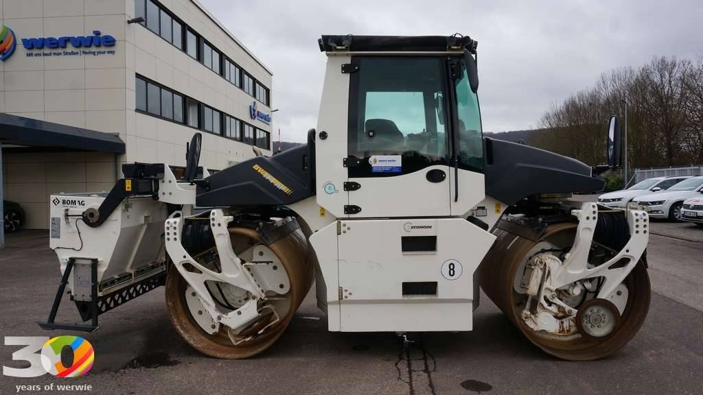 Bomag BW 174 AP-4f AM - Tiejyrä: kuva Bomag BW 174 AP-4f AM - Tiejyrä Bomag BW 174 AP-4f AM - Tiejyrä: kuva Bomag BW 174 AP-4f AM - Tiejyrä