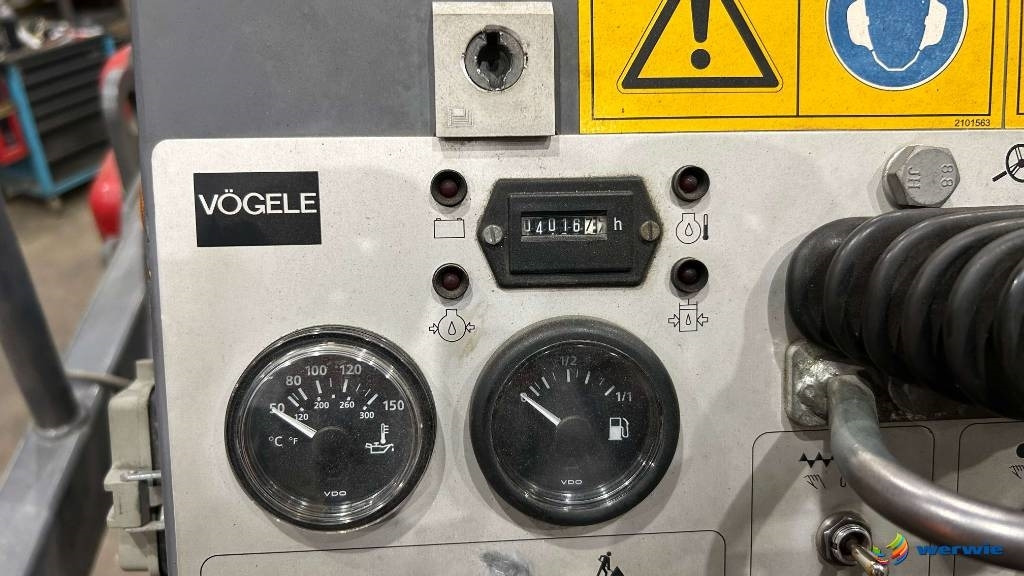 Vögele SUPER 800 / AB200TV (1,10 - 2,00 m) - Asfalttilevittimet: kuva Vögele SUPER 800 / AB200TV (1,10 - 2,00 m) - Asfalttilevittimet Vögele SUPER 800 / AB200TV (1,10 - 2,00 m) - Asfalttilevittimet: kuva Vögele SUPER 800 / AB200TV (1,10 - 2,00 m) - Asfalttilevittimet