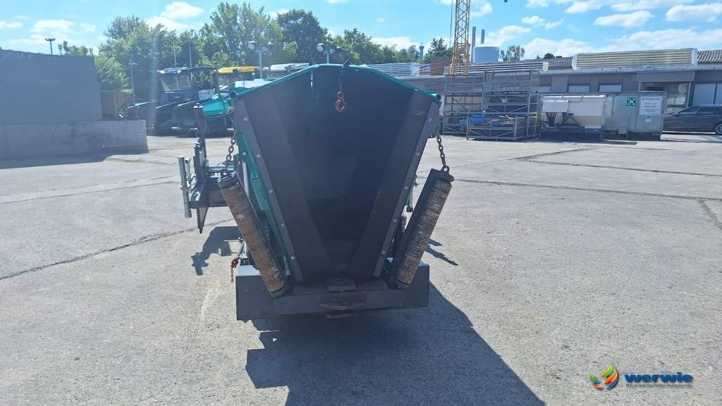 Vögele SUPER 800i / AB220TV (1,20 - 2,20 m) - Asfalttilevittimet: kuva Vögele SUPER 800i / AB220TV (1,20 - 2,20 m) - Asfalttilevittimet Vögele SUPER 800i / AB220TV (1,20 - 2,20 m) - Asfalttilevittimet: kuva Vögele SUPER 800i / AB220TV (1,20 - 2,20 m) - Asfalttilevittimet