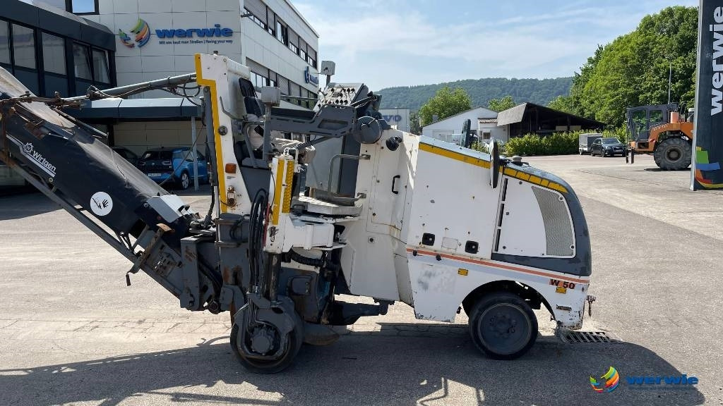 Wirtgen W50 - Asfalttijyrsimen: kuva Wirtgen W50 - Asfalttijyrsimen Wirtgen W50 - Asfalttijyrsimen: kuva Wirtgen W50 - Asfalttijyrsimen