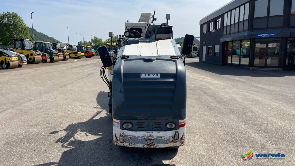 Wirtgen W50 - Asfalttijyrsimen: kuva Wirtgen W50 - Asfalttijyrsimen Wirtgen W50 - Asfalttijyrsimen: kuva Wirtgen W50 - Asfalttijyrsimen