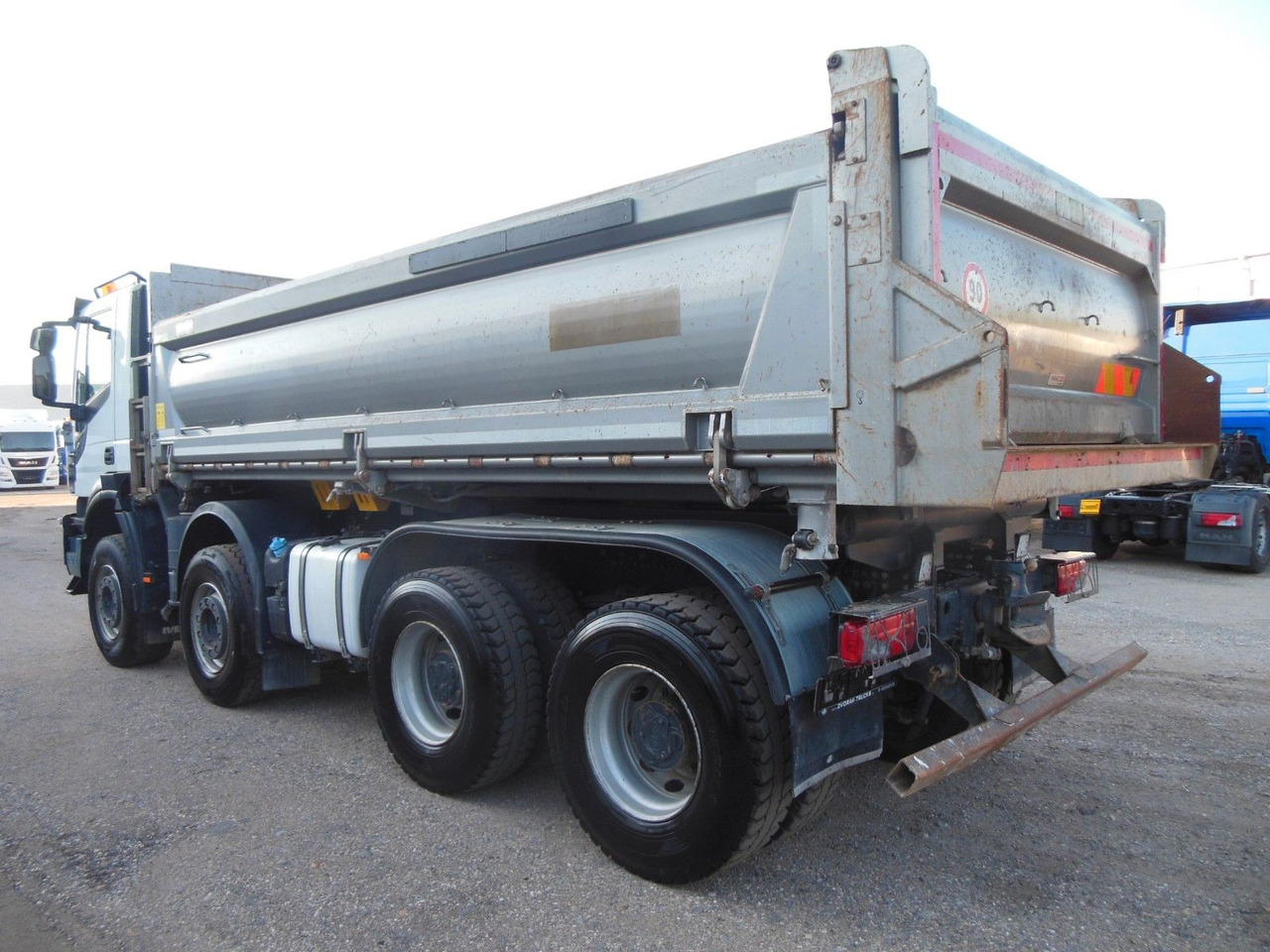 Iveco STRALIS X-WAY 480, 8X4, BORDMATIC, AHK, TOP!!! - Kippiauto kuorma-auto: kuva Iveco STRALIS X-WAY 480, 8X4, BORDMATIC, AHK, TOP!!! - Kippiauto kuorma-auto Iveco STRALIS X-WAY 480, 8X4, BORDMATIC, AHK, TOP!!! - Kippiauto kuorma-auto: kuva Iveco STRALIS X-WAY 480, 8X4, BORDMATIC, AHK, TOP!!! - Kippiauto kuorma-auto
