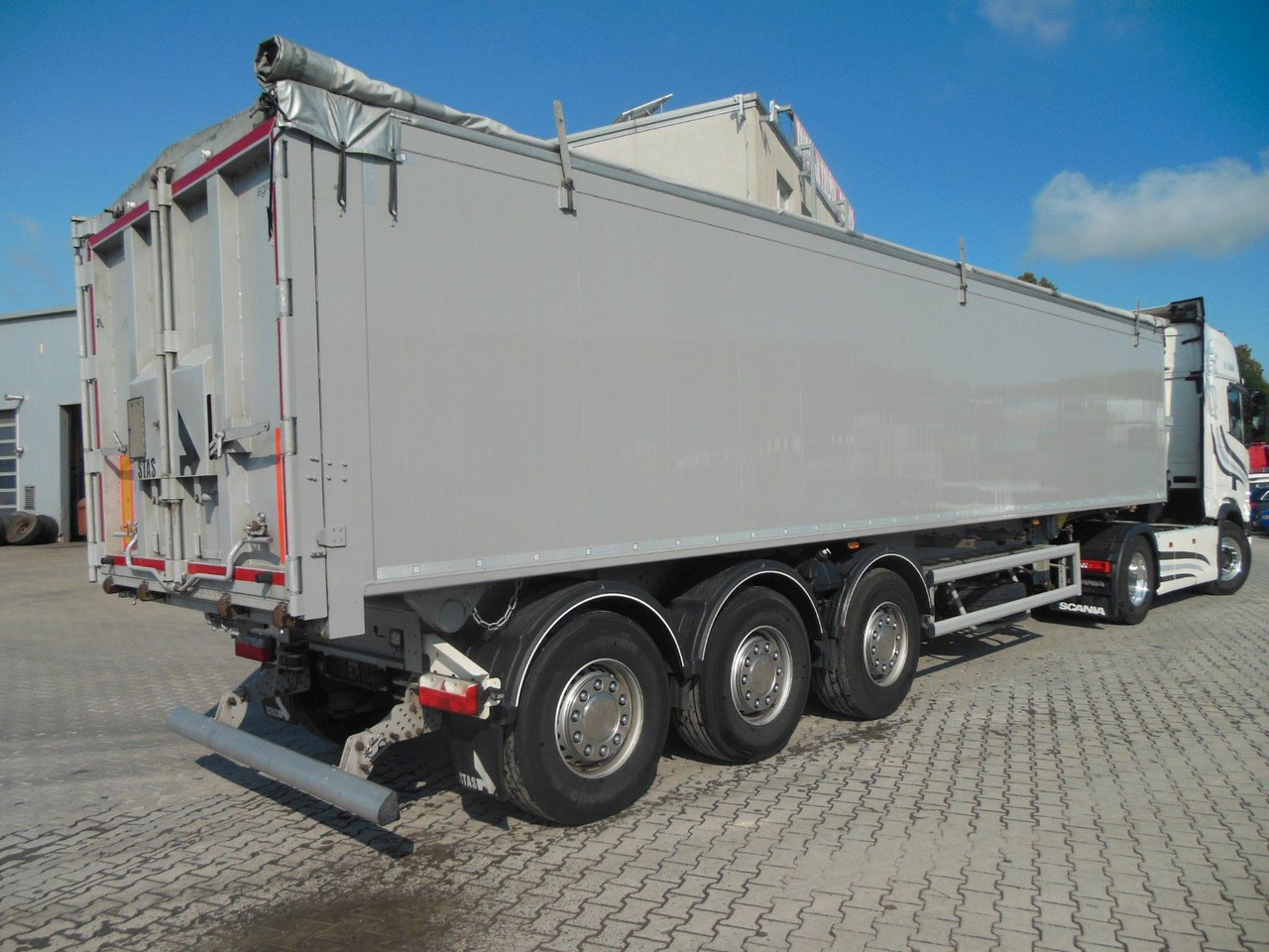Stas S300CX, 49m3, ADR, 9 TONE ACHSEN,WIE NEUE-TOP!!! - Kippiauto puoliperävaunu: kuva Stas S300CX, 49m3, ADR, 9 TONE ACHSEN,WIE NEUE-TOP!!! - Kippiauto puoliperävaunu Stas S300CX, 49m3, ADR, 9 TONE ACHSEN,WIE NEUE-TOP!!! - Kippiauto puoliperävaunu: kuva Stas S300CX, 49m3, ADR, 9 TONE ACHSEN,WIE NEUE-TOP!!! - Kippiauto puoliperävaunu