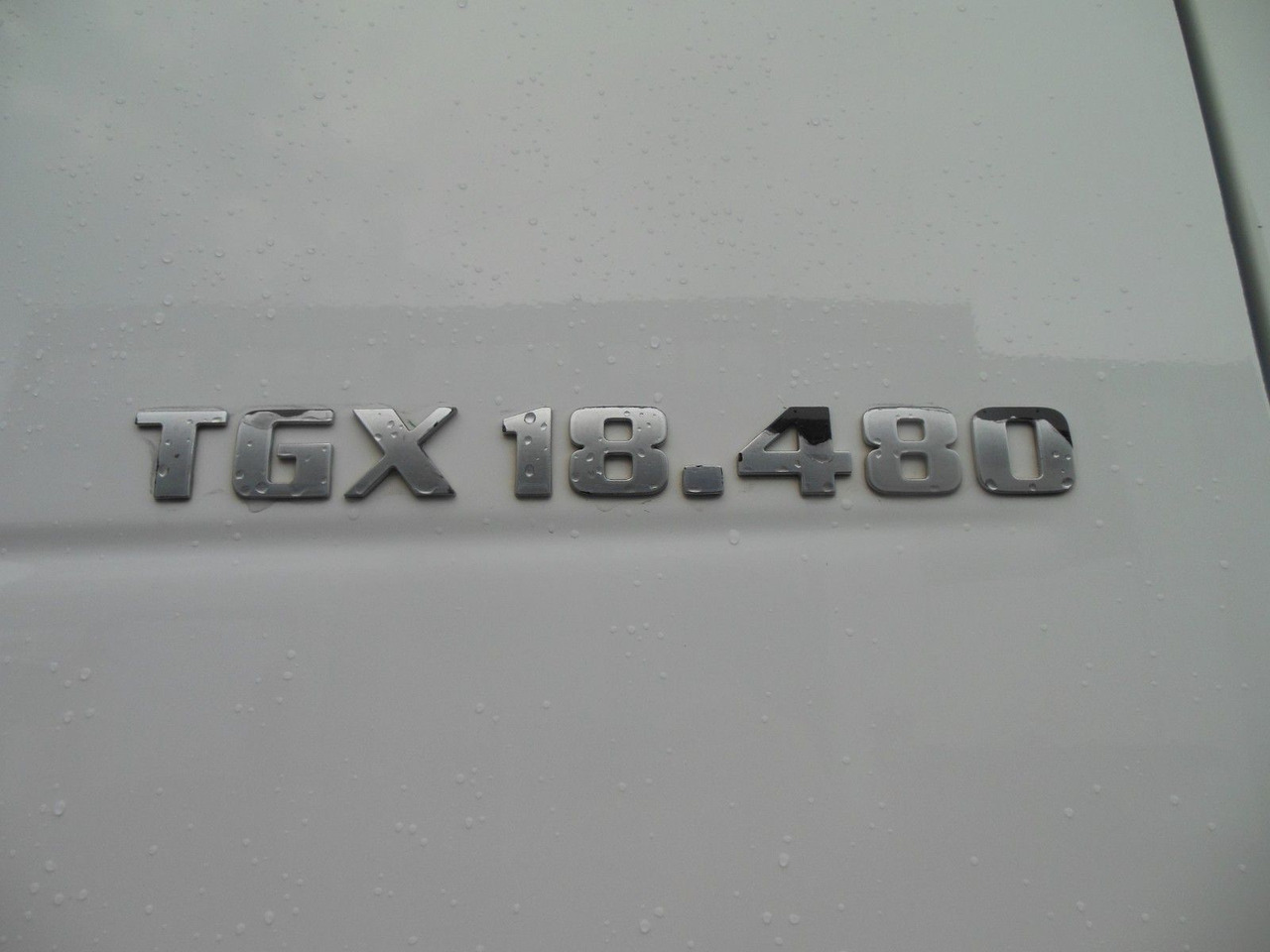 MAN TGX 18.480 BLS, MANUELL, HYDRAULIK, RETARDER - Vetopöytäauto: kuva MAN TGX 18.480 BLS, MANUELL, HYDRAULIK, RETARDER - Vetopöytäauto MAN TGX 18.480 BLS, MANUELL, HYDRAULIK, RETARDER - Vetopöytäauto: kuva MAN TGX 18.480 BLS, MANUELL, HYDRAULIK, RETARDER - Vetopöytäauto