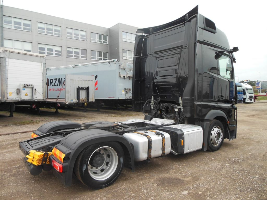 Mercedes-Benz 1848 ACTROS, LOWDECK, GIGA SPACE, STANDKLIMA - Vetopöytäauto: kuva Mercedes-Benz 1848 ACTROS, LOWDECK, GIGA SPACE, STANDKLIMA - Vetopöytäauto Mercedes-Benz 1848 ACTROS, LOWDECK, GIGA SPACE, STANDKLIMA - Vetopöytäauto: kuva Mercedes-Benz 1848 ACTROS, LOWDECK, GIGA SPACE, STANDKLIMA - Vetopöytäauto