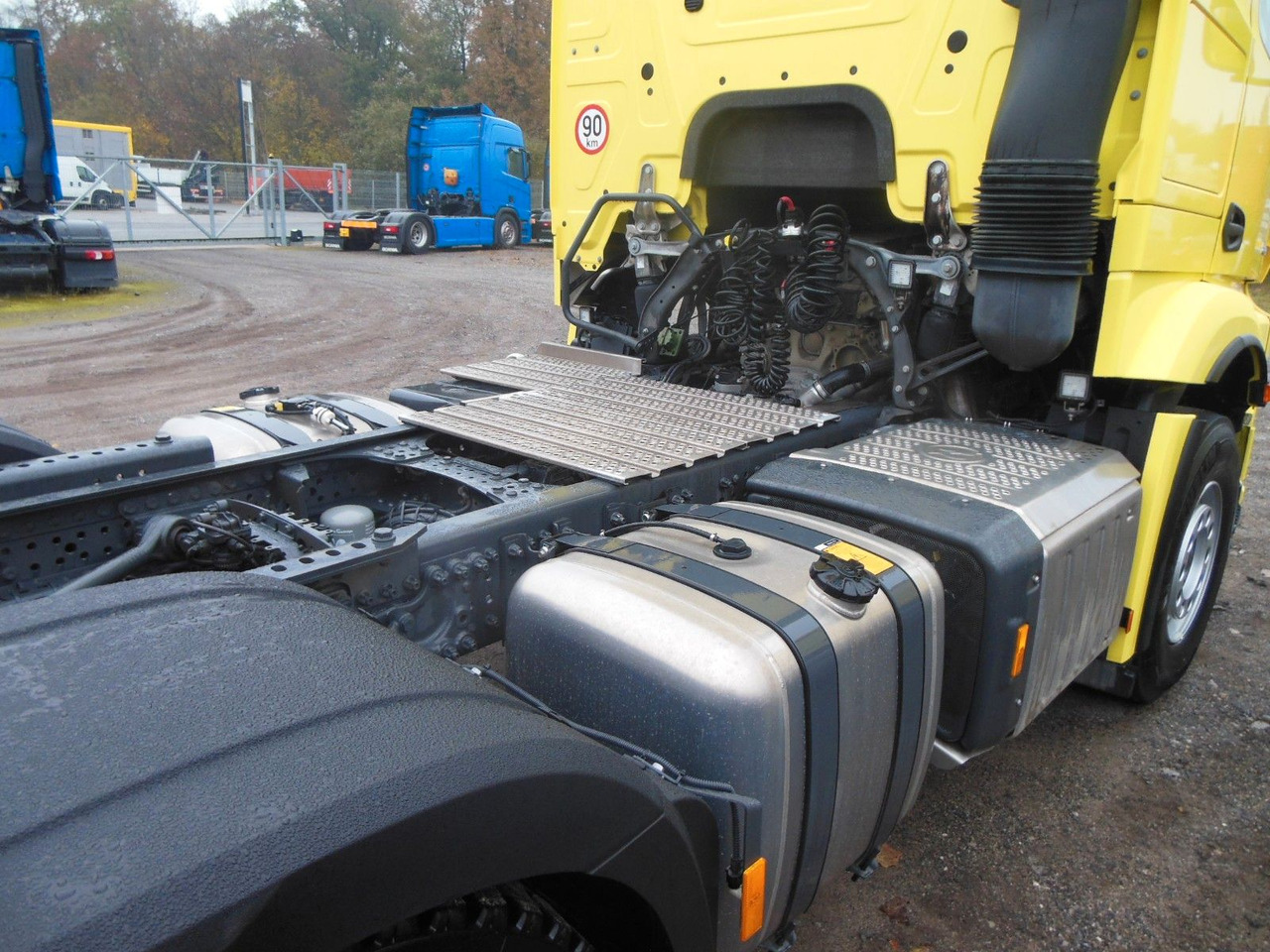 Mercedes-Benz 3353 ACTROS, 6X4, TRK, SET 120 TON, WIE NEUE!E!! - Vetopöytäauto: kuva Mercedes-Benz 3353 ACTROS, 6X4, TRK, SET 120 TON, WIE NEUE!E!! - Vetopöytäauto Mercedes-Benz 3353 ACTROS, 6X4, TRK, SET 120 TON, WIE NEUE!E!! - Vetopöytäauto: kuva Mercedes-Benz 3353 ACTROS, 6X4, TRK, SET 120 TON, WIE NEUE!E!! - Vetopöytäauto