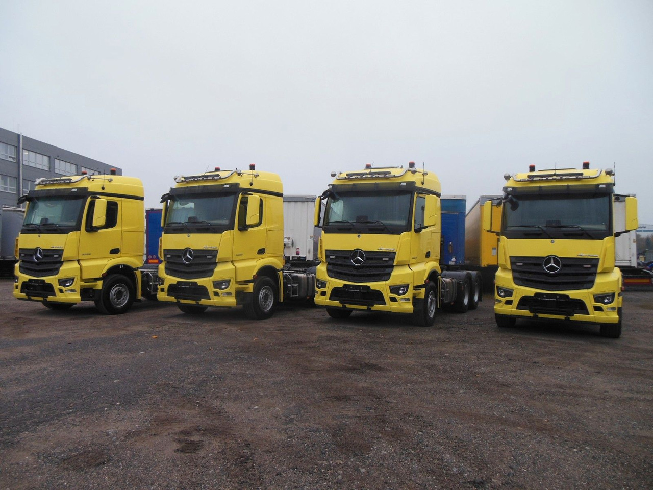 Mercedes-Benz 3353 ACTROS, 6X4, TRK, SET 120 TON, WIE NEUE!E!! - Vetopöytäauto: kuva Mercedes-Benz 3353 ACTROS, 6X4, TRK, SET 120 TON, WIE NEUE!E!! - Vetopöytäauto Mercedes-Benz 3353 ACTROS, 6X4, TRK, SET 120 TON, WIE NEUE!E!! - Vetopöytäauto: kuva Mercedes-Benz 3353 ACTROS, 6X4, TRK, SET 120 TON, WIE NEUE!E!! - Vetopöytäauto