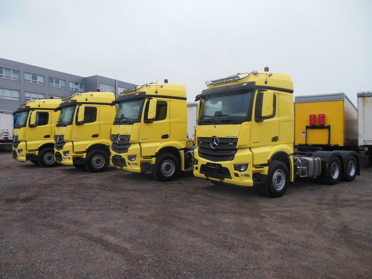 Mercedes-Benz 3353 ACTROS, 6X4, TRK, SET 120 TON, WIE NEUE!E!! - Vetopöytäauto: kuva Mercedes-Benz 3353 ACTROS, 6X4, TRK, SET 120 TON, WIE NEUE!E!! - Vetopöytäauto Mercedes-Benz 3353 ACTROS, 6X4, TRK, SET 120 TON, WIE NEUE!E!! - Vetopöytäauto: kuva Mercedes-Benz 3353 ACTROS, 6X4, TRK, SET 120 TON, WIE NEUE!E!! - Vetopöytäauto