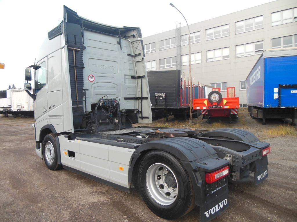 Volvo FH 13/460 TURBO COMPOUND,I-SAVE,I-PARK COOL,TOP - Vetopöytäauto: kuva Volvo FH 13/460 TURBO COMPOUND,I-SAVE,I-PARK COOL,TOP - Vetopöytäauto Volvo FH 13/460 TURBO COMPOUND,I-SAVE,I-PARK COOL,TOP - Vetopöytäauto: kuva Volvo FH 13/460 TURBO COMPOUND,I-SAVE,I-PARK COOL,TOP - Vetopöytäauto