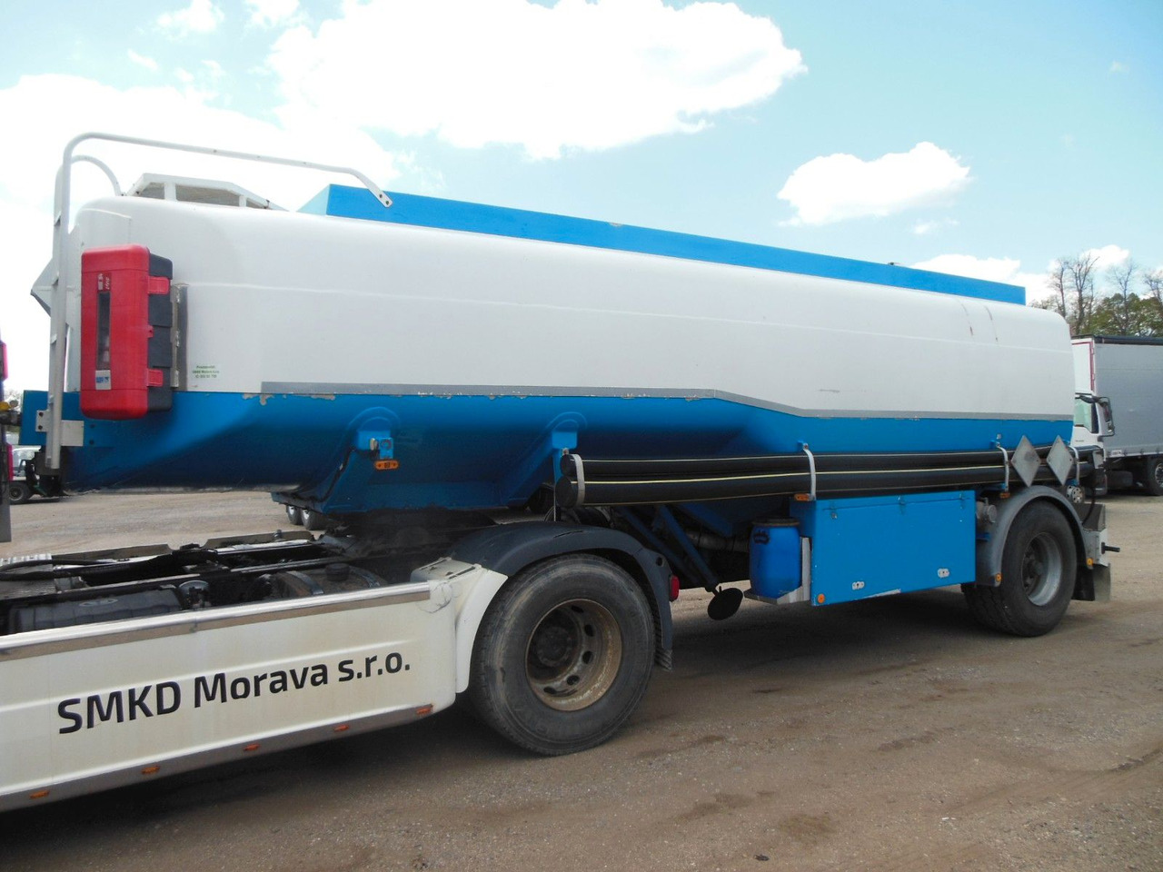 WILLIG/HALLER/HLS 240.45/2,NPC 04, 4 KAMMER - Säiliöpuoliperävaunu: kuva WILLIG/HALLER/HLS 240.45/2,NPC 04, 4 KAMMER - Säiliöpuoliperävaunu WILLIG/HALLER/HLS 240.45/2,NPC 04, 4 KAMMER - Säiliöpuoliperävaunu: kuva WILLIG/HALLER/HLS 240.45/2,NPC 04, 4 KAMMER - Säiliöpuoliperävaunu