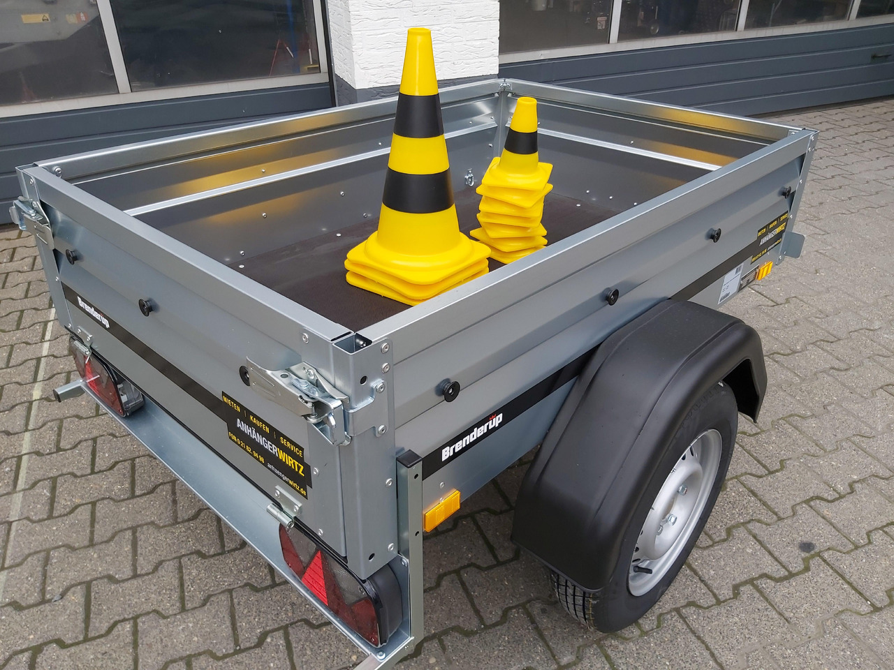 Peräkärry Brenderup 1150 S UB 500 144x94x35cm Klappdeichsel Anhänger (XXS) 500kg online AKTION: kuva Peräkärry Brenderup 1150 S UB 500 144x94x35cm Klappdeichsel Anhänger (XXS) 500kg online AKTION