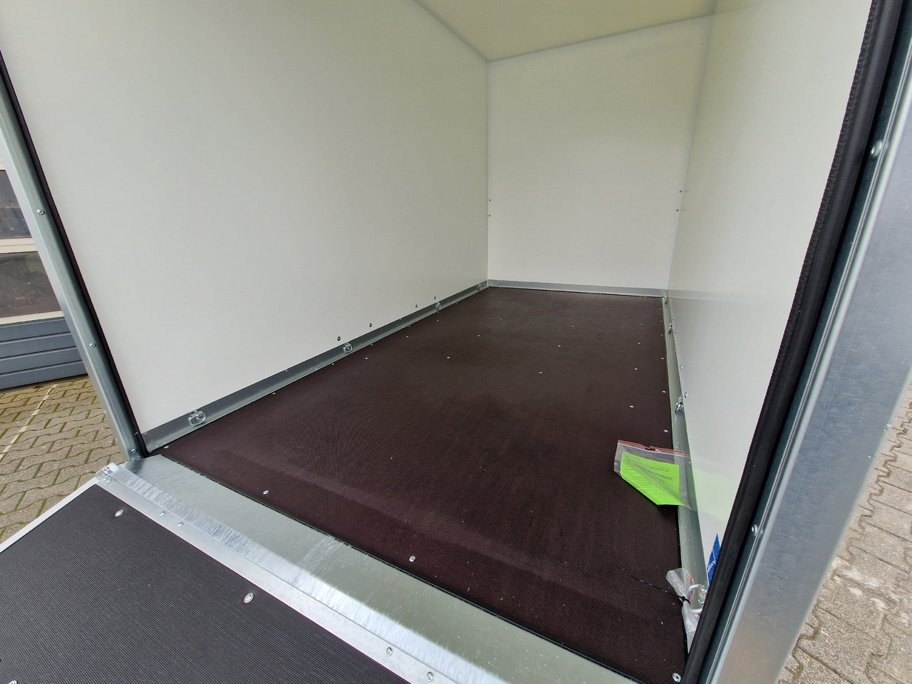 Brenderup Cargo Dynamic CD300 TB R 300x150x185cm Heckrampe Wabenwände (M) 2000kg - Umpikori perävaunu: kuva Brenderup Cargo Dynamic CD300 TB R 300x150x185cm Heckrampe Wabenwände (M) 2000kg - Umpikori perävaunu Brenderup Cargo Dynamic CD300 TB R 300x150x185cm Heckrampe Wabenwände (M) 2000kg - Umpikori perävaunu: kuva Brenderup Cargo Dynamic CD300 TB R 300x150x185cm Heckrampe Wabenwände (M) 2000kg - Umpikori perävaunu