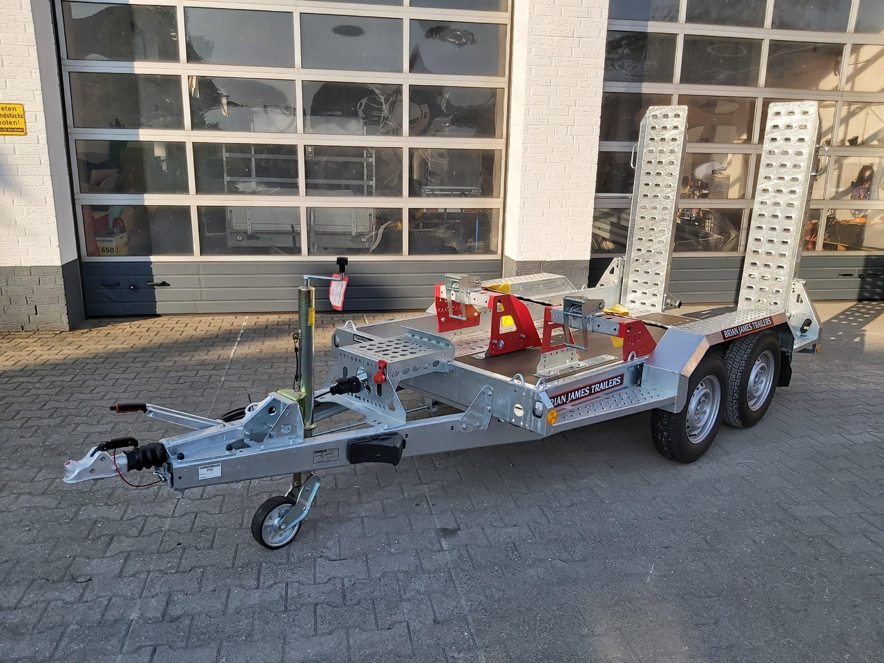 Brian James Digger Plant 543-2813-27 280x130cm Schaufelablage Rampen Trac Strap System 2700kg - Koneenkuljetusvaunu: kuva Brian James Digger Plant 543-2813-27 280x130cm Schaufelablage Rampen Trac Strap System 2700kg - Koneenkuljetusvaunu Brian James Digger Plant 543-2813-27 280x130cm Schaufelablage Rampen Trac Strap System 2700kg - Koneenkuljetusvaunu: kuva Brian James Digger Plant 543-2813-27 280x130cm Schaufelablage Rampen Trac Strap System 2700kg - Koneenkuljetusvaunu