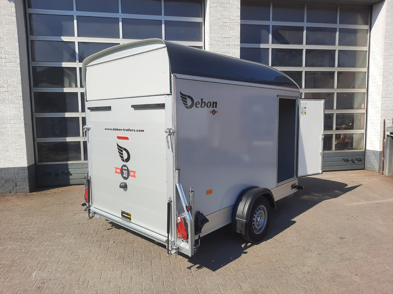 Cargo Roadster 400 312x164x184cm Sandwich Poly irongrey Seitentür Pullman 1300kg - Peräkärry: kuva Cargo Roadster 400 312x164x184cm Sandwich Poly irongrey Seitentür Pullman 1300kg - Peräkärry Cargo Roadster 400 312x164x184cm Sandwich Poly irongrey Seitentür Pullman 1300kg - Peräkärry: kuva Cargo Roadster 400 312x164x184cm Sandwich Poly irongrey Seitentür Pullman 1300kg - Peräkärry