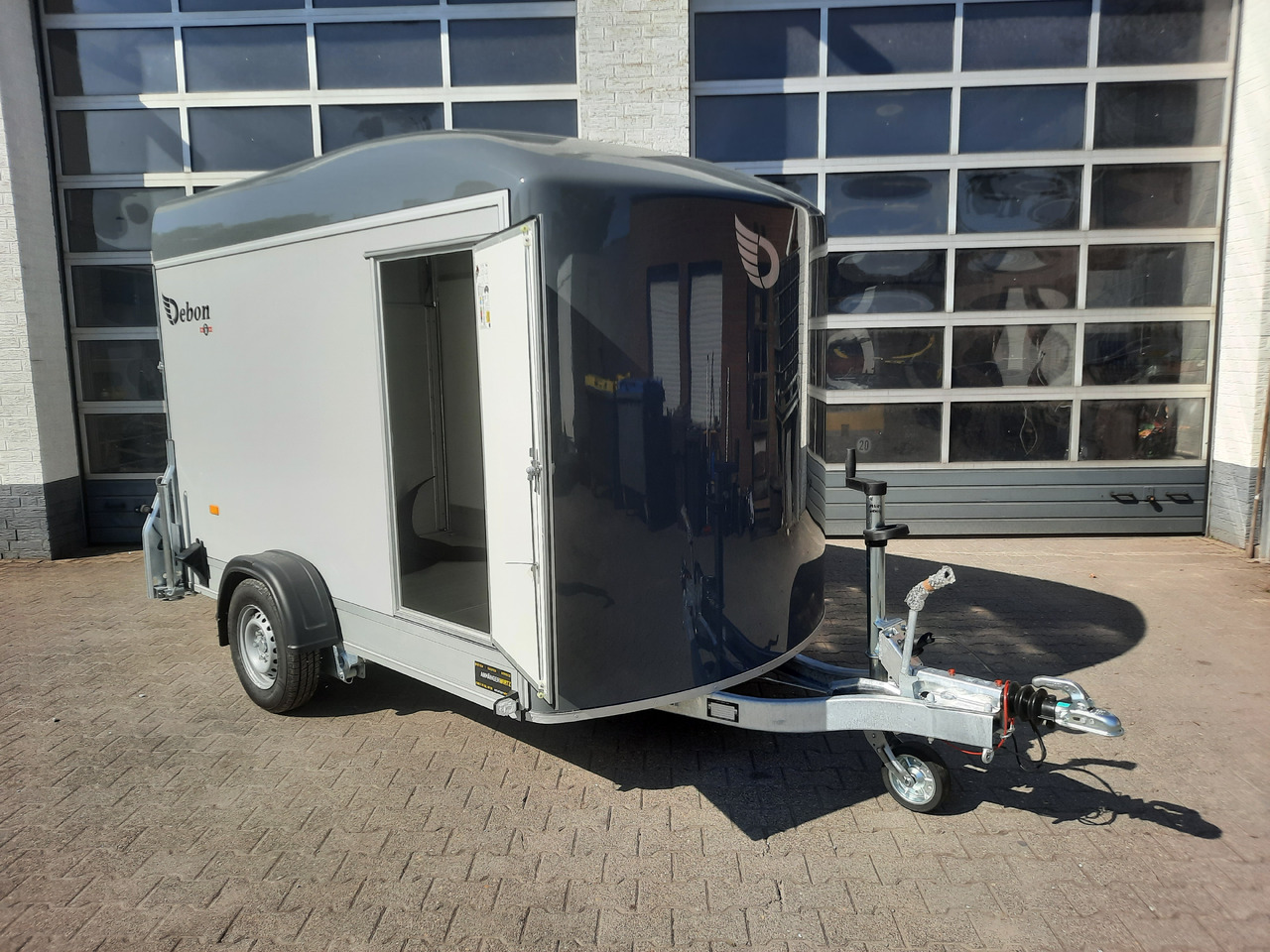 Cargo Roadster 400 312x164x184cm Sandwich Poly irongrey Seitentür Pullman 1300kg - Peräkärry: kuva Cargo Roadster 400 312x164x184cm Sandwich Poly irongrey Seitentür Pullman 1300kg - Peräkärry Cargo Roadster 400 312x164x184cm Sandwich Poly irongrey Seitentür Pullman 1300kg - Peräkärry: kuva Cargo Roadster 400 312x164x184cm Sandwich Poly irongrey Seitentür Pullman 1300kg - Peräkärry