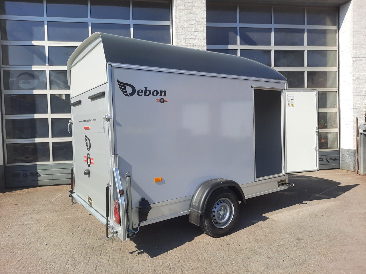 Cargo Roadster 400 312x164x184cm Sandwich Poly irongrey Seitentür Pullman 1300kg - Peräkärry: kuva Cargo Roadster 400 312x164x184cm Sandwich Poly irongrey Seitentür Pullman 1300kg - Peräkärry Cargo Roadster 400 312x164x184cm Sandwich Poly irongrey Seitentür Pullman 1300kg - Peräkärry: kuva Cargo Roadster 400 312x164x184cm Sandwich Poly irongrey Seitentür Pullman 1300kg - Peräkärry