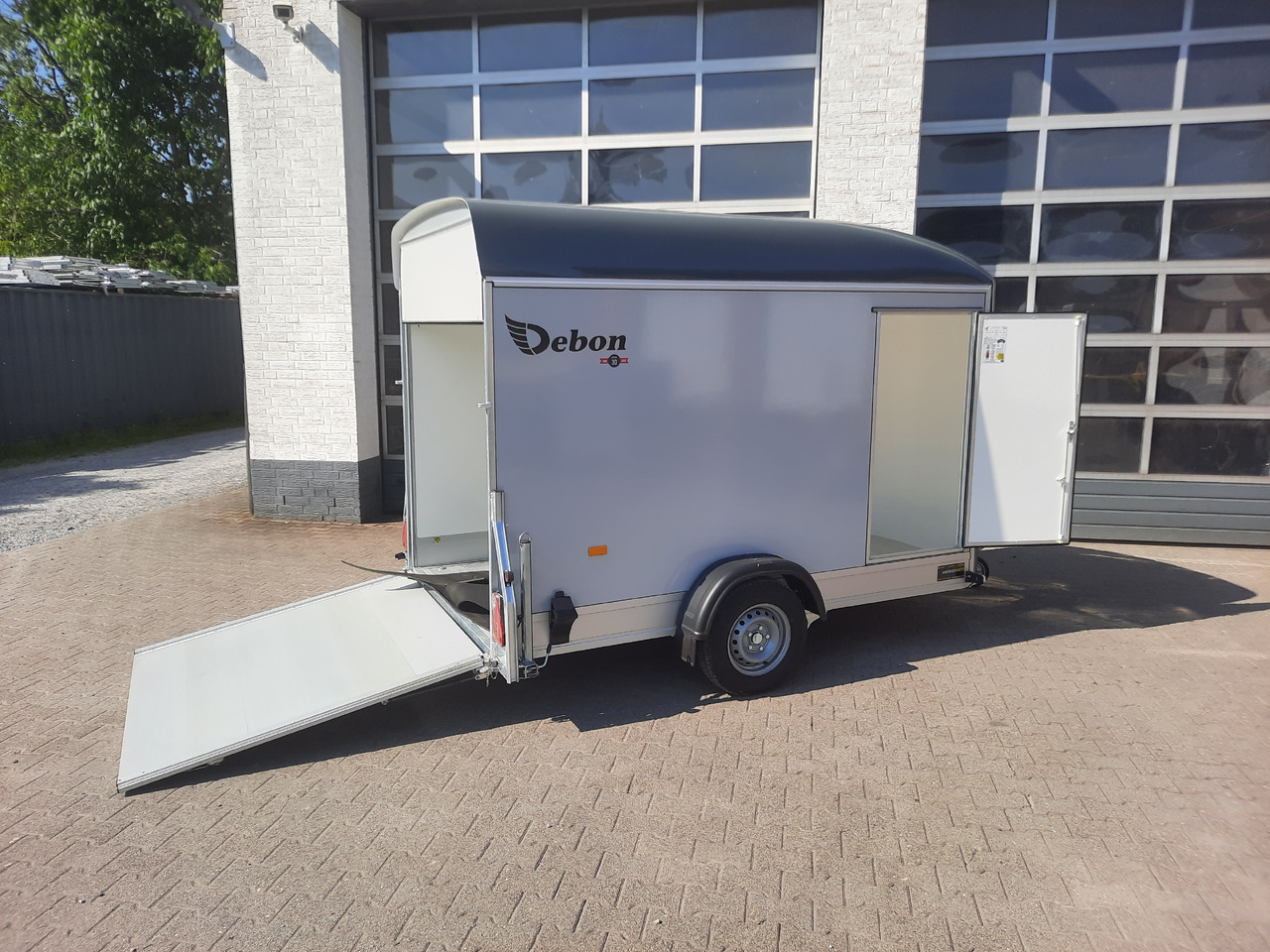 Cargo Roadster 400 312x164x184cm Sandwich Poly irongrey Seitentür Pullman 1300kg - Peräkärry: kuva Cargo Roadster 400 312x164x184cm Sandwich Poly irongrey Seitentür Pullman 1300kg - Peräkärry Cargo Roadster 400 312x164x184cm Sandwich Poly irongrey Seitentür Pullman 1300kg - Peräkärry: kuva Cargo Roadster 400 312x164x184cm Sandwich Poly irongrey Seitentür Pullman 1300kg - Peräkärry