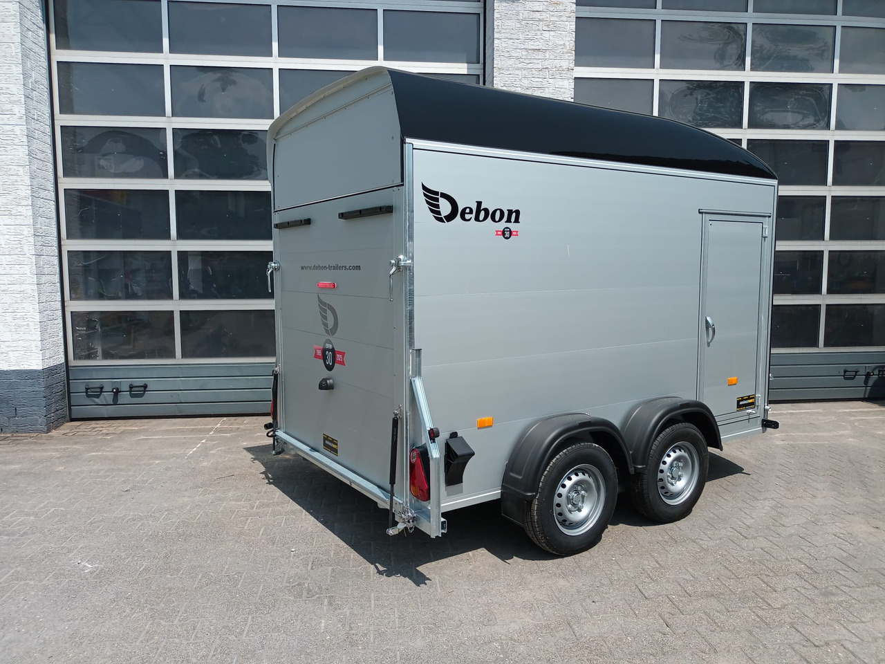 Cargo Roadster 500+ 312x167x199cm Alu Poly black Seitentür Pullman 100km/H 2600kg - Peräkärry: kuva Cargo Roadster 500+ 312x167x199cm Alu Poly black Seitentür Pullman 100km/H 2600kg - Peräkärry Cargo Roadster 500+ 312x167x199cm Alu Poly black Seitentür Pullman 100km/H 2600kg - Peräkärry: kuva Cargo Roadster 500+ 312x167x199cm Alu Poly black Seitentür Pullman 100km/H 2600kg - Peräkärry