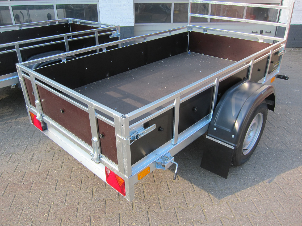 Peräkärry PKW Anhänger Trailwood 236 LUX ankippbar 236x129x37cm (S) 1300kg Modell 2024: kuva Peräkärry PKW Anhänger Trailwood 236 LUX ankippbar 236x129x37cm (S) 1300kg Modell 2024
