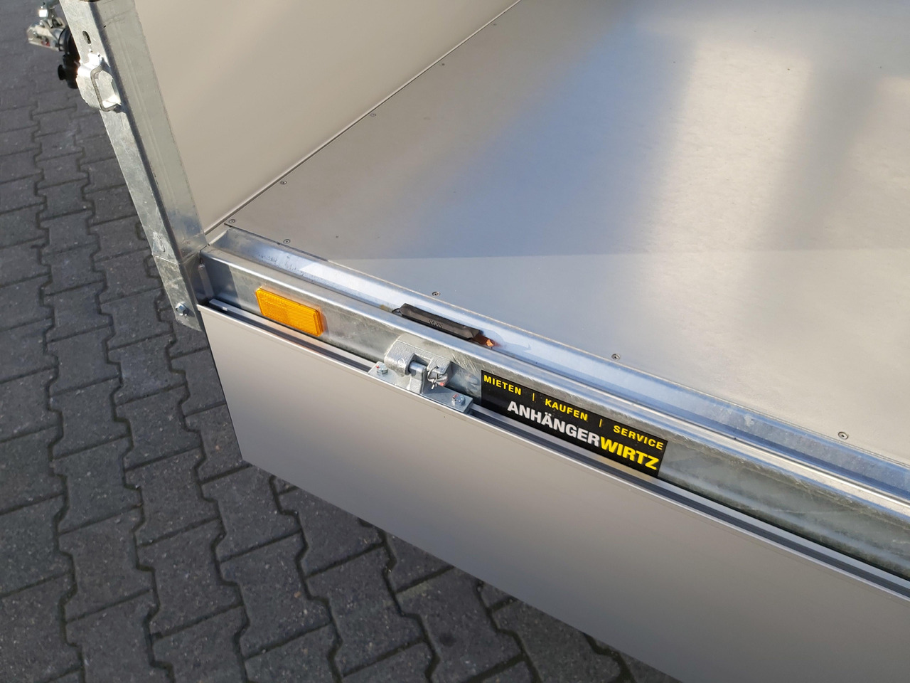 Saris Kipper K1 276 170 2700 2 276x170x30cm Handpumpe 13" 2700kg - Kippiauto perävaunu: kuva Saris Kipper K1 276 170 2700 2 276x170x30cm Handpumpe 13" 2700kg - Kippiauto perävaunu Saris Kipper K1 276 170 2700 2 276x170x30cm Handpumpe 13" 2700kg - Kippiauto perävaunu: kuva Saris Kipper K1 276 170 2700 2 276x170x30cm Handpumpe 13" 2700kg - Kippiauto perävaunu