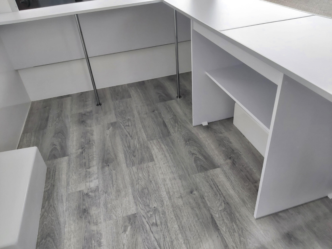 Leasing  Verkaufsanhänger VK 302 200 aero retro 300cm 2 Verkaufsklappen Multi Theke 230V PVC Boden (M) 1300kg Verkaufsanhänger VK 302 200 aero retro 300cm 2 Verkaufsklappen Multi Theke 230V PVC Boden (M) 1300kg: kuva Leasing  Verkaufsanhänger VK 302 200 aero retro 300cm 2 Verkaufsklappen Multi Theke 230V PVC Boden (M) 1300kg Verkaufsanhänger VK 302 200 aero retro 300cm 2 Verkaufsklappen Multi Theke 230V PVC Boden (M) 1300kg