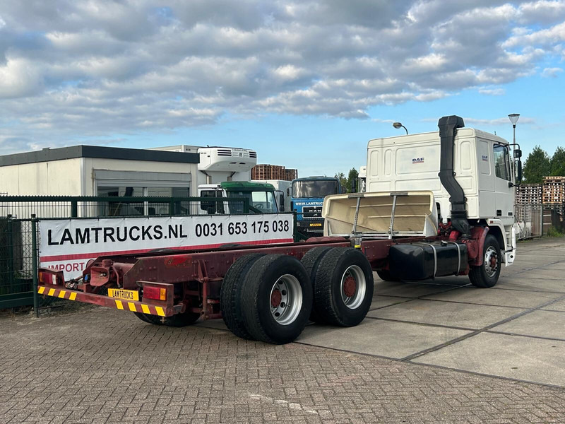 DAF 95.400 - Kuorma-auto alusta: kuva DAF 95.400 - Kuorma-auto alusta DAF 95.400 - Kuorma-auto alusta: kuva DAF 95.400 - Kuorma-auto alusta