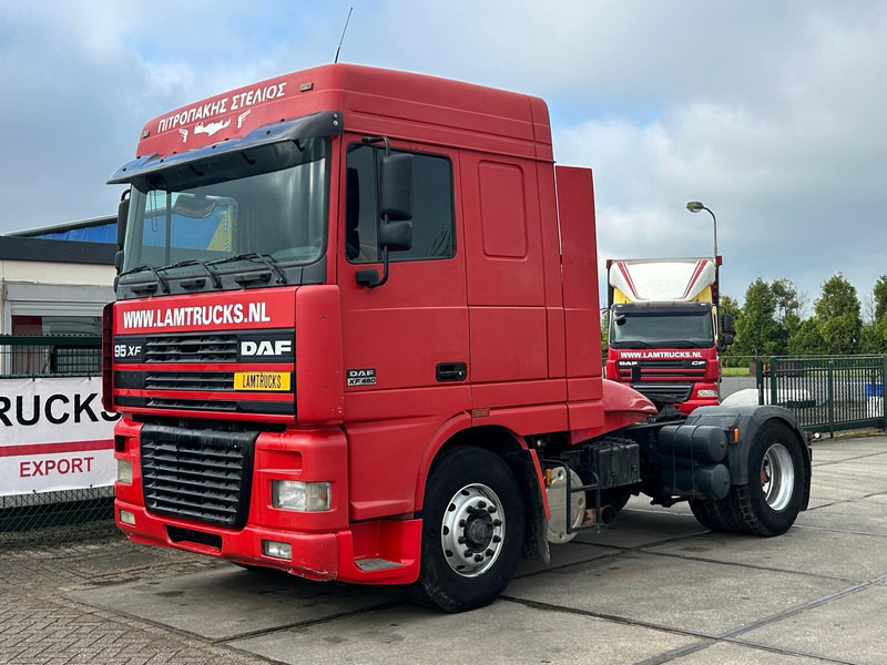 DAF XF 95.480 - Vetopöytäauto: kuva DAF XF 95.480 - Vetopöytäauto DAF XF 95.480 - Vetopöytäauto: kuva DAF XF 95.480 - Vetopöytäauto