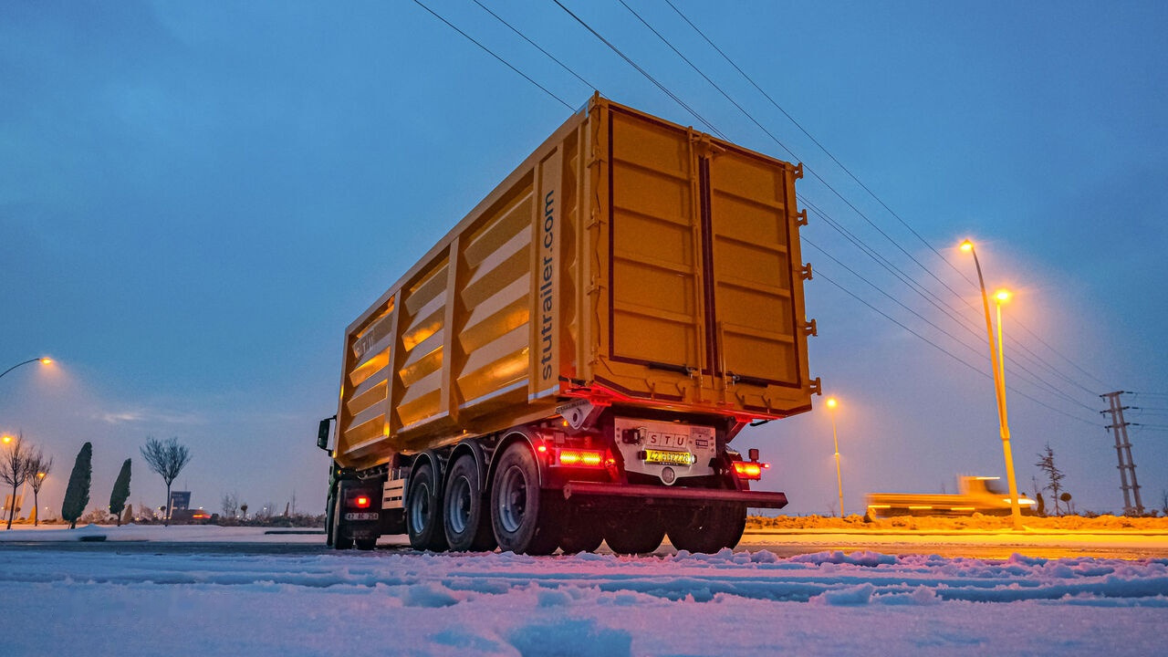 STU SCRAP METAL TIPPER TRAILER / 55M3 TO 71 M3 - Kippiauto puoliperävaunu: kuva STU SCRAP METAL TIPPER TRAILER / 55M3 TO 71 M3 - Kippiauto puoliperävaunu STU SCRAP METAL TIPPER TRAILER / 55M3 TO 71 M3 - Kippiauto puoliperävaunu: kuva STU SCRAP METAL TIPPER TRAILER / 55M3 TO 71 M3 - Kippiauto puoliperävaunu