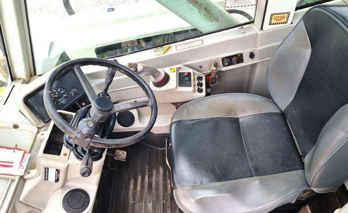 Kurottaja Claas Ranger 975: kuva Kurottaja Claas Ranger 975 Kurottaja Claas Ranger 975: kuva Kurottaja Claas Ranger 975