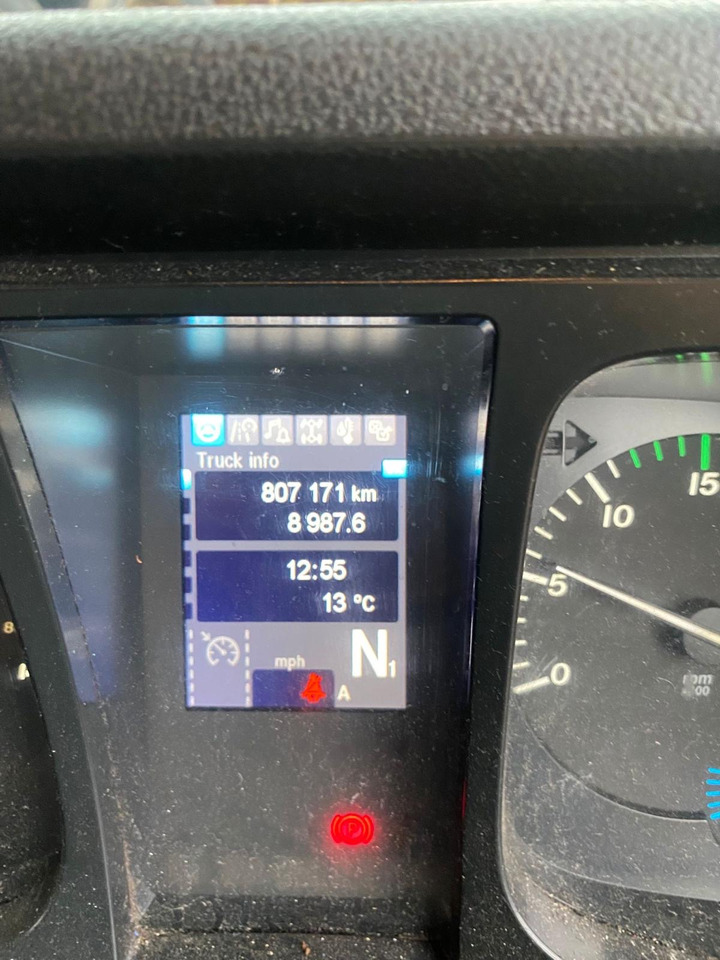 Mercedes 1827 - Pressukapelli kuorma-auto: kuva Mercedes 1827 - Pressukapelli kuorma-auto Mercedes 1827 - Pressukapelli kuorma-auto: kuva Mercedes 1827 - Pressukapelli kuorma-auto