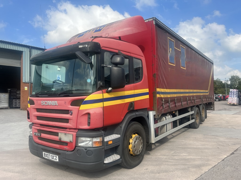 Scania P270 6x2 Curtain side. - Pressukapelli kuorma-auto: kuva Scania P270 6x2 Curtain side. - Pressukapelli kuorma-auto Scania P270 6x2 Curtain side. - Pressukapelli kuorma-auto: kuva Scania P270 6x2 Curtain side. - Pressukapelli kuorma-auto