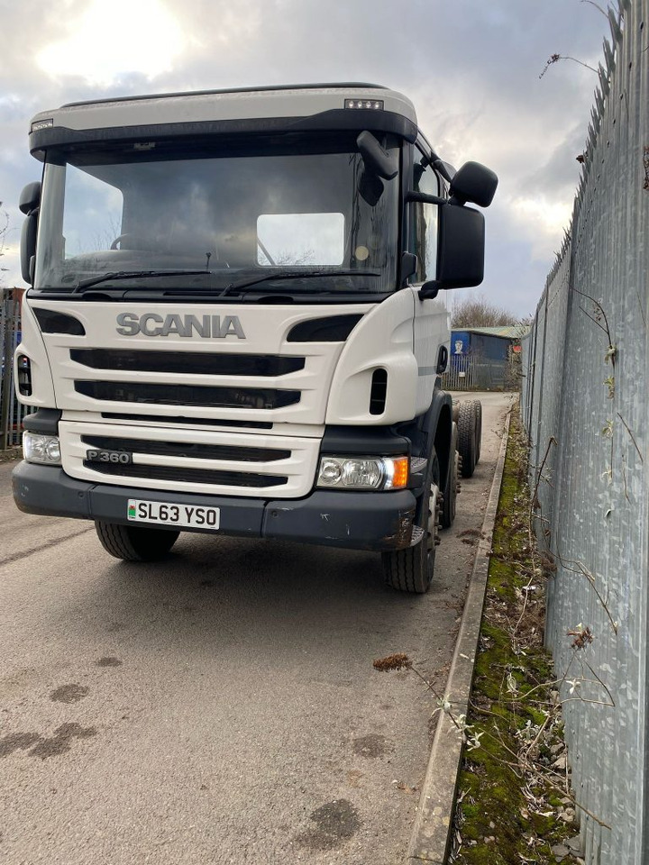 Scania P360 8x4 Chassis Cab - Kuorma-auto alusta: kuva Scania P360 8x4 Chassis Cab - Kuorma-auto alusta Scania P360 8x4 Chassis Cab - Kuorma-auto alusta: kuva Scania P360 8x4 Chassis Cab - Kuorma-auto alusta