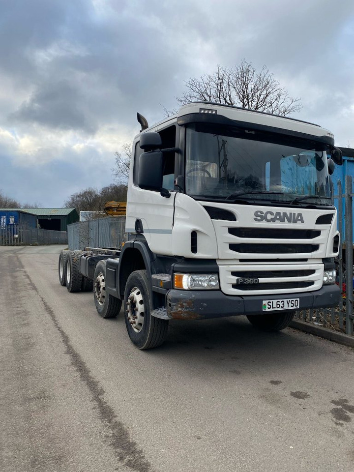 Scania P360 8x4 Chassis Cab - Kuorma-auto alusta: kuva Scania P360 8x4 Chassis Cab - Kuorma-auto alusta Scania P360 8x4 Chassis Cab - Kuorma-auto alusta: kuva Scania P360 8x4 Chassis Cab - Kuorma-auto alusta