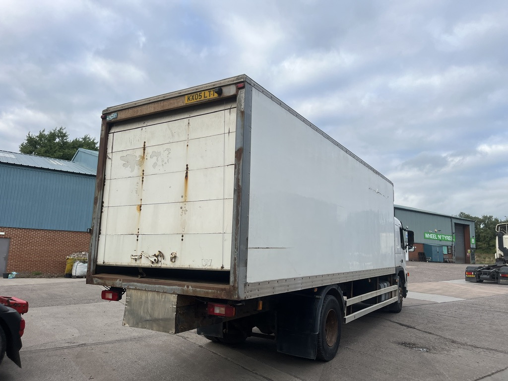 Volvo FM9 300 4x2 Box Van - Jakeluauto: kuva Volvo FM9 300 4x2 Box Van - Jakeluauto Volvo FM9 300 4x2 Box Van - Jakeluauto: kuva Volvo FM9 300 4x2 Box Van - Jakeluauto