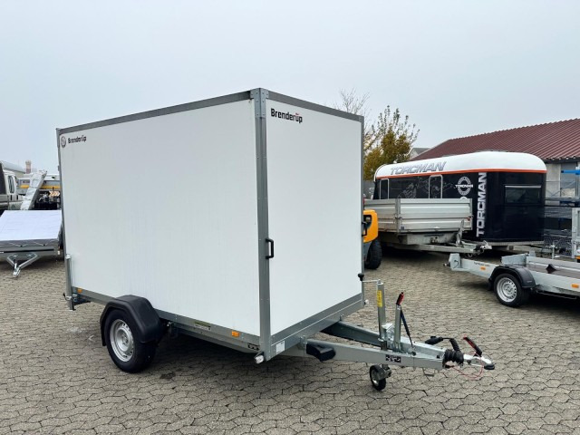 Brenderup Cargo Dynamic CD300BR1300 Rampe Kofferanhänger 1,3 to. 300x155x185cm - Umpikori perävaunu: kuva Brenderup Cargo Dynamic CD300BR1300 Rampe Kofferanhänger 1,3 to. 300x155x185cm - Umpikori perävaunu Brenderup Cargo Dynamic CD300BR1300 Rampe Kofferanhänger 1,3 to. 300x155x185cm - Umpikori perävaunu: kuva Brenderup Cargo Dynamic CD300BR1300 Rampe Kofferanhänger 1,3 to. 300x155x185cm - Umpikori perävaunu